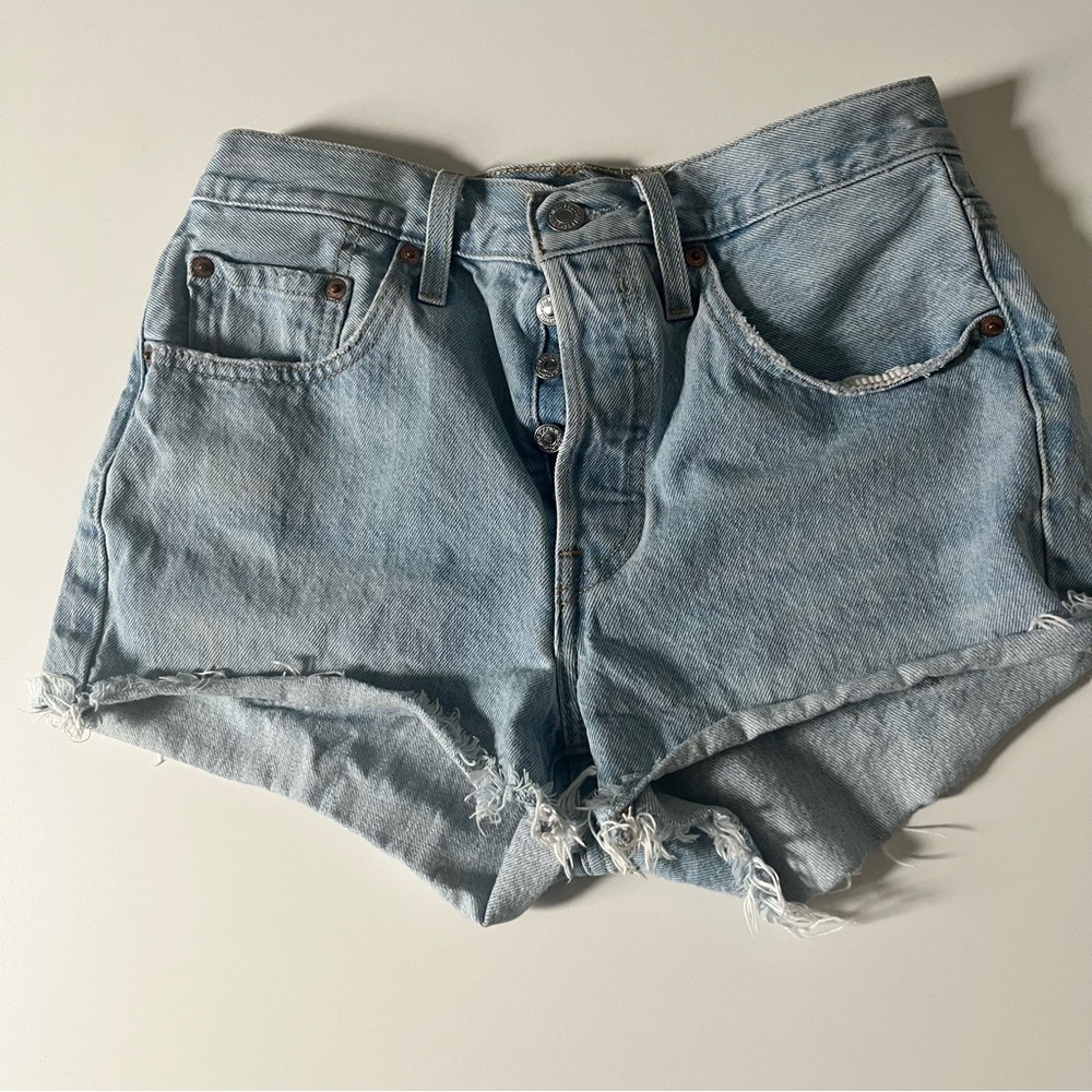 Levi's Light Wash Button-Fly Frayed Denim Shorts